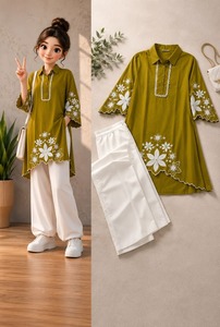 Ensemble Kurta en popeline de coton brodé de fleurs vert olive pour femme avec pantalon blanc pour un usage quotidien décontracté printemps-été - Product Image 2