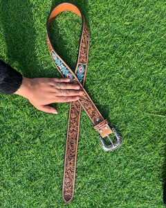 Cinturón con cuentas de vaquero con diseño floral en relieve y Fabricante Mayorista de cuero de la mejor calidad para hombres y mujeres - Product Image 2