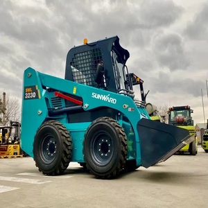 CHARGEUSE SUR CHAINES COMPACTE SUNWARD SWTL 3220 Skid Steer Diesel à Roues avec Godet Équipement de Construction - Product Image 3