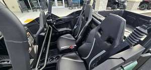 Commander MAX Automático, Vehículo Utilitario UTV de 4 Plazas, Motor de 1000cc y 4 Tiempos, 4x4 Todoterreno, Certificado por la EPA - Product Image 4
