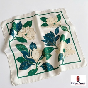 Écharpe carrée imprimée de qualité supérieure, accessoire de mode léger, fabricant de textiles OEM ODM, produits textiles personnalisés de Bali, approvisionnement en gros - Product Image 4