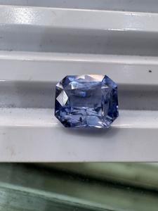 Saphir bleu de qualité supérieure, 1,90 carat, non chauffé, pour la fabrication de bijoux, bagues, pendentifs, médaillons et autres ornements, en gros - Product Image 4