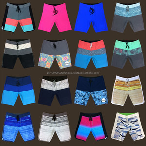 Maillot de bain d'été imprimé en polyester extensible dans les 4 sens personnalisé Short de plage maillot de bain pour hommes - Product Image 4