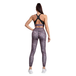 Ensemble de vêtements de yoga d'extérieur à séchage rapide avec logo personnalisé, haut de yoga à épaules dénudées et leggings, ensemble de fitness pour la gym, vêtements de sport pour femmes, ensemble de yoga - Product Image 6