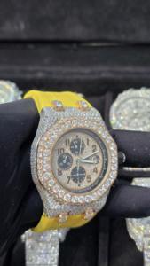 Montre automatique ronde de luxe personnalisée en moissanite VVS, style hip-hop, bracelet en caoutchouc de marque - Product Image 3