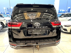 Toyota Land Cruiser 2025 Usado en Excelentes Condiciones en Venta - Product Image 3