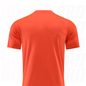 Conjunto de camiseta deportiva de fútbol premium para hombre con camiseta de manga corta y pantalones cortos a juego, uniforme de fútbol transpirable de secado rápido para exteriores - Product Image 3