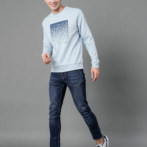 เสื้อสเวตเชิ้ตผู้ชายสีฟ้าอ่อน คอกลม ผ้าฝ้ายถัก ทรงปกติ ไม่ยับ ลายพิมพ์ดิจิทัล แบบเรียบง่าย สวมใส่สบายๆ สำหรับฤดูใบไม้ร่วง - Product Image 3