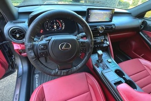 Lexus IS 500 Premium 2023 Usado en Buen Estado - Product Image 3