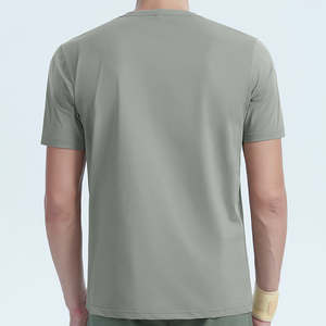 T-shirt en polyester vert sauge pour hommes, coupe slim, respirant, décontracté, pour la gym, la course, le fitness, l'entraînement, vêtements de sport légers pour l'été - Product Image 2