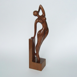 Artisanat en bois naturel très demandé, sculpture abstraite en bois naturel, statue d'art moderne, accessoire pour salon, maison ou bureau. - Product Image 6