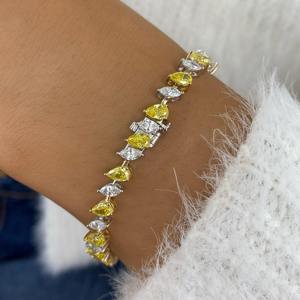 Pulsera de Diamantes Cultivados en Laboratorio de Oro Blanco Sólido de 14K, 8.00CT E VVS2, Certificación IGI, Minimalista, de Alta Gama, Regalo de Aniversario para Mujer - Product Image 3