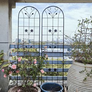 Set di 4 Tralicci da Giardino in Metallo Antiruggine 220 cm x 50 cm Neri, Supporto per Fiori da Esterno per Piante Rampicanti - Product Image 3