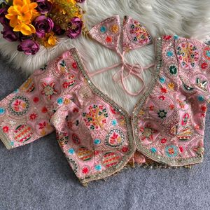 Blusa de mujer estilo Sabyasachi con bordado pesado y lentejuelas suaves, blusa de diseñador lista para usar para fiestas, de Royal Export - Product Image 6