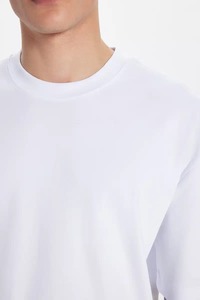 เสื้อยืดโอเวอร์ไซส์คลาสสิก ทรงบ็อกซี่ฟิต ผ้าฟอกสี ดีไซน์แขนสั้น พรีเมียม แคชชวล แฟชั่นสุดเท่ - Product Image 6