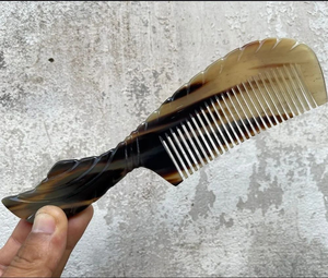 FAIZA CRAFT Peine de Cuerno de Búfalo de Dientes Anchos Hecho a Mano, Ecológico, Natural, Pulido, Suave, Desenredante, Regalo de Negocios - Product Image 4