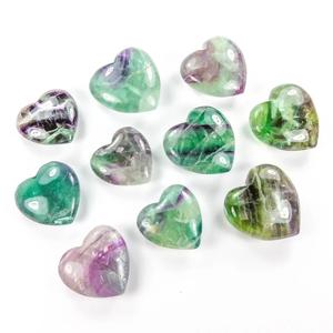 Cœur en fluorite arc-en-ciel naturelle Chakralume, pierre de guérison polie, Reiki, méditation, énergie, décoration, Inde, vente en gros - Product Image 1