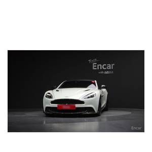 Aston Martin Vanquish 5.9 V12 Coupé, Agosto 2018, 8,709 km, Volante a la Izquierda, Caja de Cambios Automática - Product Image 3