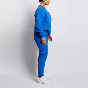 Ensemble de survêtement d'hiver tendance pour femme avec veste à capuche et pantalon respirant – Style hivernal très demandé - Product Image 2