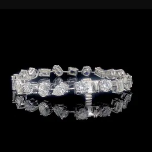 Exclusiva Pulsera de Diamantes E F VVS2 Cultivados en Laboratorio, Oro Blanco de 14k, Múltiples Formas, 8.2 Ct - Product Image 6