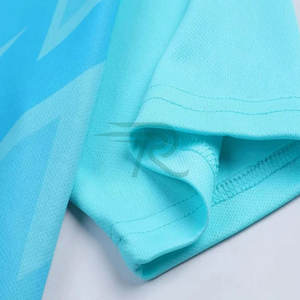 Maillot de football de qualité supérieure, nouveau design tendance, service OEM de fabrication optimisé pour uniformes de football - Product Image 4