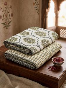 Housse de lit légère en coton de qualité supérieure, réversible, pour lit simple, idéale pour la chambre à coucher, disponible à la vente - Product Image 5