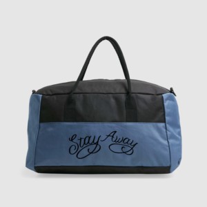 Sac de sport de luxe bleu et noir avec broderie 'Stay Away', fermeture éclair frontale, double poignée, unisexe, adulte, doublure en polyester - Product Image 1