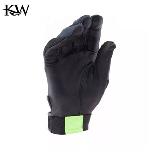 ถุงมือตีเบสบอลหนังคุณภาพสูง ป้องกันการลื่น ฝ่ามือกันน้ำ สายรัดข้อมือปรับได้ สำหรับผู้เล่นมืออาชีพ/มือสมัครเล่น - Product Image 6