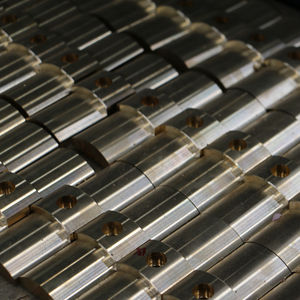 แผ่นสไลด์ทองแดงทนต่อการสึกหรอที่เหนือกว่าสำหรับเครื่องจักรกลหนักประเภทเข็ม - Product Image 5