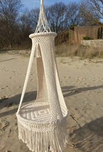 Silla Colgante de Macramé Hecha a Mano |   Silla Columpio Estilo Boho |   Asiento de Hamaca de Cuerda de Algodón |   Decoración para Playa y Jardín |   Silla de Relajación para Interiores y Exteriores - Product Image 4