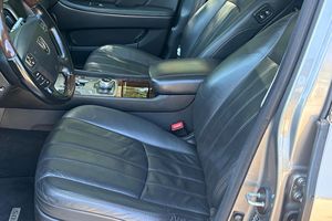 Hyundai Equus Signature 2012 - Product Image 3