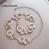 APEX TRIMS Ceinture à maillons géométriques, ceinture de taille en métal personnalisée, chaîne de hanche cercle et carré, design doré pour robes, jupes et pantalons