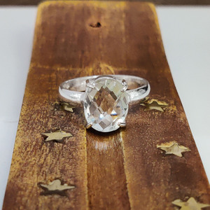 Faceted White Topaz Gemstone <b>Ring</b> 925 Silver Crystal <b>Ring</b> <b>Dainty</b> Minimalist <b>Ring</b> For Her - Product Image 5