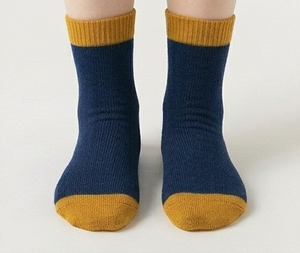 Calcetines de Mujer, Color Azul Marino y Amarillo Mostaza, Tejidos, Transpirables, para Uso Diario, Otoño, Longitud Estándar, Estilo Color Block - Product Image 3