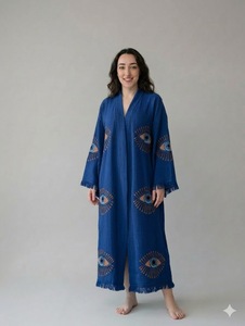 Robe longue style bohème avec broderie œil, manches longues, col en V, coupe ample, en coton et lin, pour l'été, décontractée, ourlet effiloché - Product Image 4