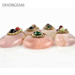 Pendentif en pierre brute naturelle irrégulière de guérison, collier en quartz rose tricoté à la main, vente en gros - Product Image 2