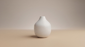 Petit vase décoratif en céramique pour table, porte-fleurs pour la maison, le bureau, les mariages, la présentation florale et la décoration intérieure - Product Image 4