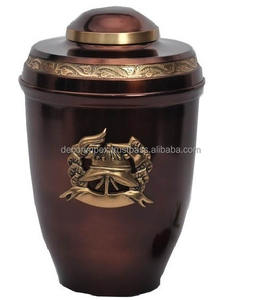 Urne funéraire moderne en laiton et métal pour adultes avec finition rouge et étain, vase de table de haute qualité pour la décoration intérieure et les services funéraires - Product Image 4