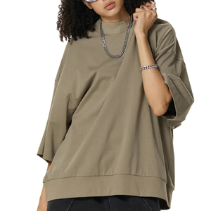 Camiseta Oversize de Mujer con Cuello Alto Estampado Personalizado, Cuello Acanalado Grueso, Ajuste Holgado Cuadrado, Manga Corta, Estilo Urbano - Product Image 1