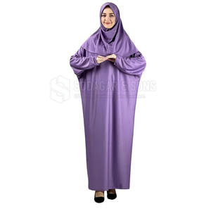 Abaya moderne minimaliste pour femmes avec des lignes épurées et un look élégant, style luxueux. - Product Image 2