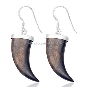 Pendientes colgantes de moda con cuerno de buey de vaca de búfalo de nuevo diseño de lujo para mujer con estilo con accesorio para gafas - Product Image 4