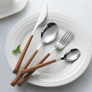 Juego de Cubiertos Estilo Portugués al por Mayor, Calidad Comercial para Hotel y Restaurante, Cubertería con Efecto Madera, Acero Inoxidable Resistente - Product Image 2