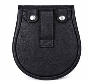 Sporran écossais en cuir avec tartan vert, accessoire traditionnel pour kilt des Highlands - Product Image 4