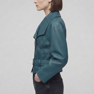 Trendy Short <b>Leather</b> <b>Jacket</b> For <b>Women</b> Fitted <b>Moto</b> Inspired Outerwear For Streetwear Casual Outfits And Weekend Wear - Product Image 6
