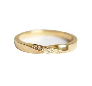 Prix de gros plaqué or jaune massif diamant naturel torsadé large bague de mariage Mobius pour les femmes faites à la main en Inde - Product Image 1