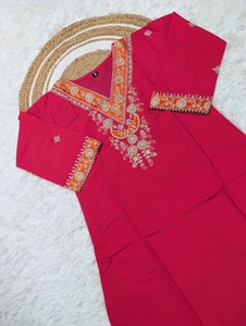 Salwar Kameez de Diseñador en Seda Georgette Pura con Piel Sintética y Bordado, Sin Arrugas, Tallas S a XXL, para Bodas y Fiestas - Product Image 4
