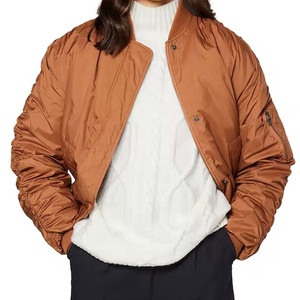 Chaqueta Bomber Personalizada para Mujer, Chaquetas Acolchadas Bomber Personalizadas para Mujer, Venta al por Mayor 2026 - Product Image 4