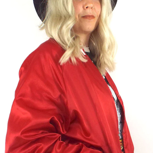 Vestes en satin pour femmes, en tissu uni et à séchage rapide, pour la saison hivernale, style tendance, vestes universitaires en satin pour femmes. - Product Image 6