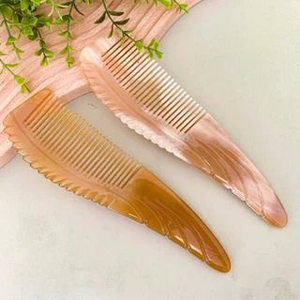 Nouvelle Brosse à Cheveux Artisanale Élégante en Corne Naturelle pour Coiffer les Cheveux, Fabriquée en Véritable Corne de Buffle/Bœuf, Haute Qualité - Product Image 2