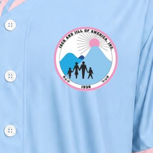 เสื้อเบสบอลผู้หญิงสีฟ้าอ่อนแบบสั่งทำพิเศษ พร้อมป้ายปัก แขนสั้น ติดกระดุมด้านหน้า คอวี แต่งขอบสีขาว ชุดลำลองสไตล์สปอร์ต - Product Image 5
